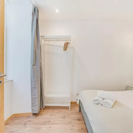 The Count Charm Apartment *