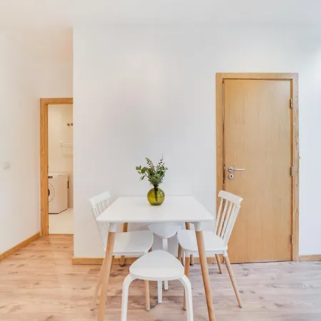 The Count Charm Лиссабон